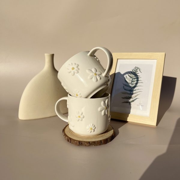 Simple And Lovely Gentle Embossed Gardenia Pattern Ceramic Mug