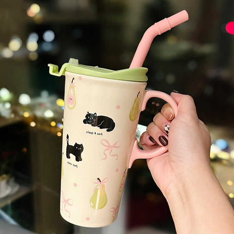 Large Capacity Ceramic Mug with Lid and Straw - Cute Summer Drinkware for Water, Coffee, and Iced Beverages