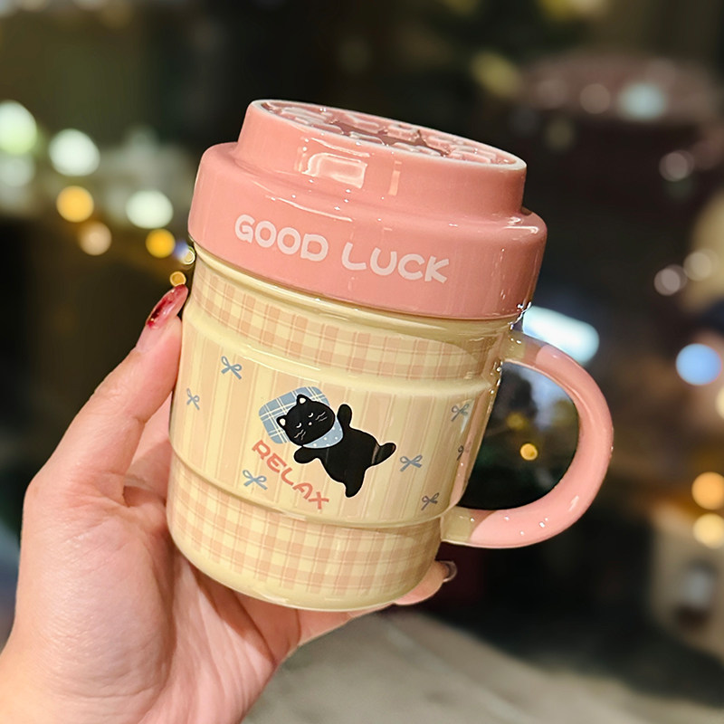 Stylish Ceramic Travel Coffee Cup with Lid – Unique Design, High-Quality Tea Mug for Women, Ideal Gift for Coffee Lovers