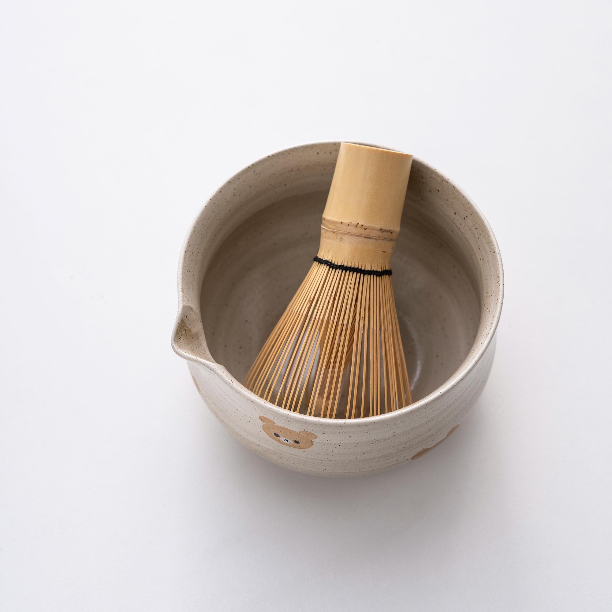 bear-ceramic-matcha-bowl-set-with-bamboo-whisk-450ml-starter-kit-04 Bear Ceramic Matcha Bowl Set with Bamboo Whisk, 450ml Starter Kit