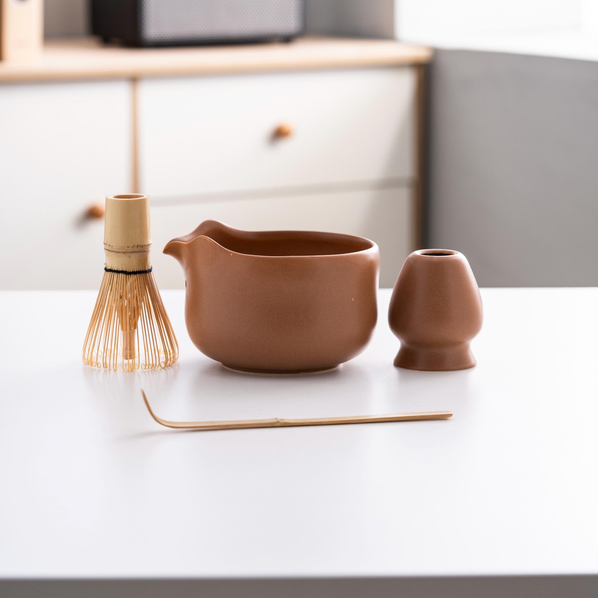 bear-ceramic-matcha-bowl-set-with-bamboo-whisk-600ml-starter-kit-04 Bear Ceramic Matcha Bowl Set with Bamboo Whisk, 600ml Starter Kit