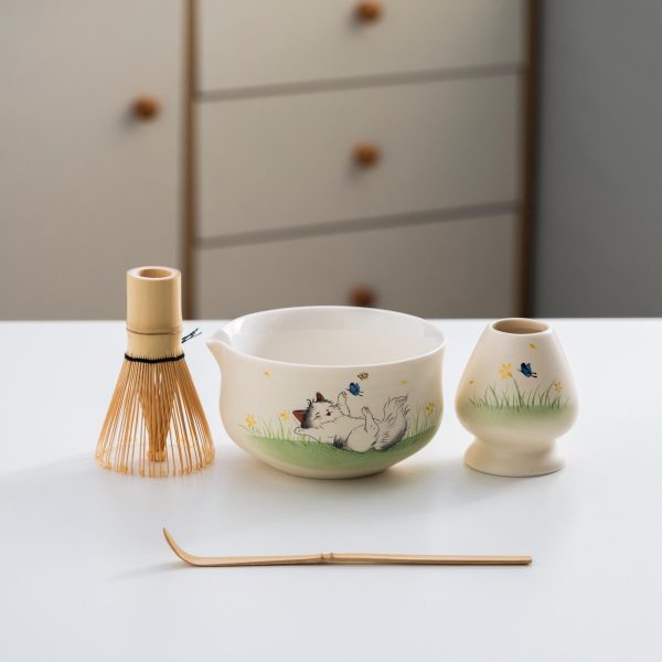 Beige Cat Hand-painted Ceramic Matcha Bowl Set with Bamboo Whisk & Holder, 450ml Starter Kit