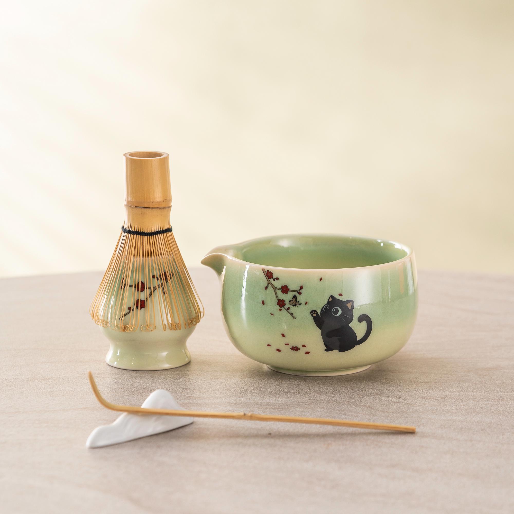 black-black-cat-cat-ceramic-matcha-bowl-set-with-bamboo-whisk-450ml-starter-kit-04 Black Black Cat Cat Ceramic Matcha Bowl Set with Bamboo Whisk, 450ml Starter Kit