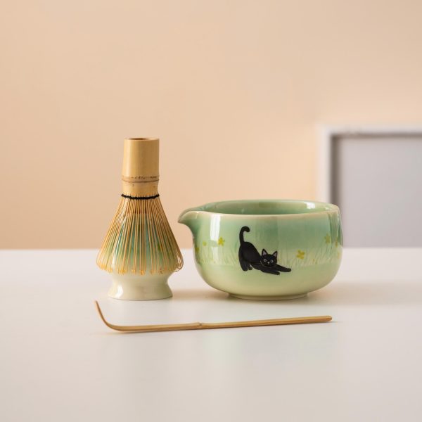 Black Black Cat Cat Ceramic Matcha Bowl Set with Spout, Bamboo Whisk & Holder, 450ml Starter Kit