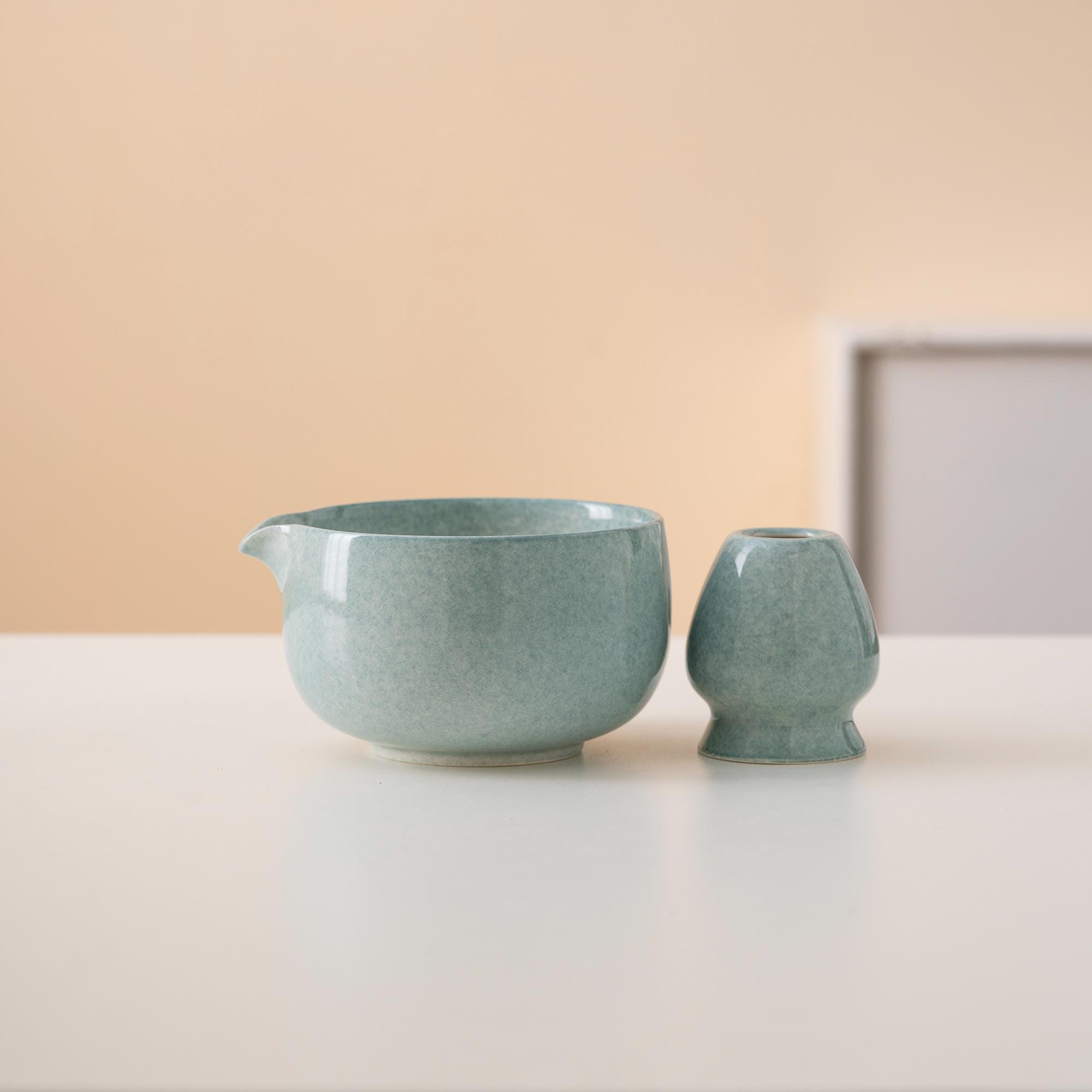 blue-ceramic-matcha-bowl-set-with-spout-bamboo-whisk-and-holder-450ml-gift-kit-02 Blue Ceramic Matcha Bowl Set with Spout, Bamboo Whisk & Holder, 450ml Gift Kit