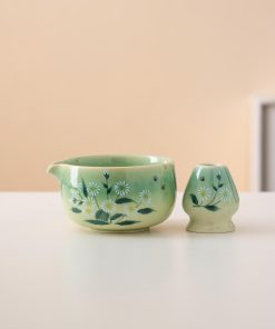 Daisy Hand-painted Ceramic Matcha Bowl Set with Spout, Bamboo Whisk & Holder, 450ml Gift Kit
