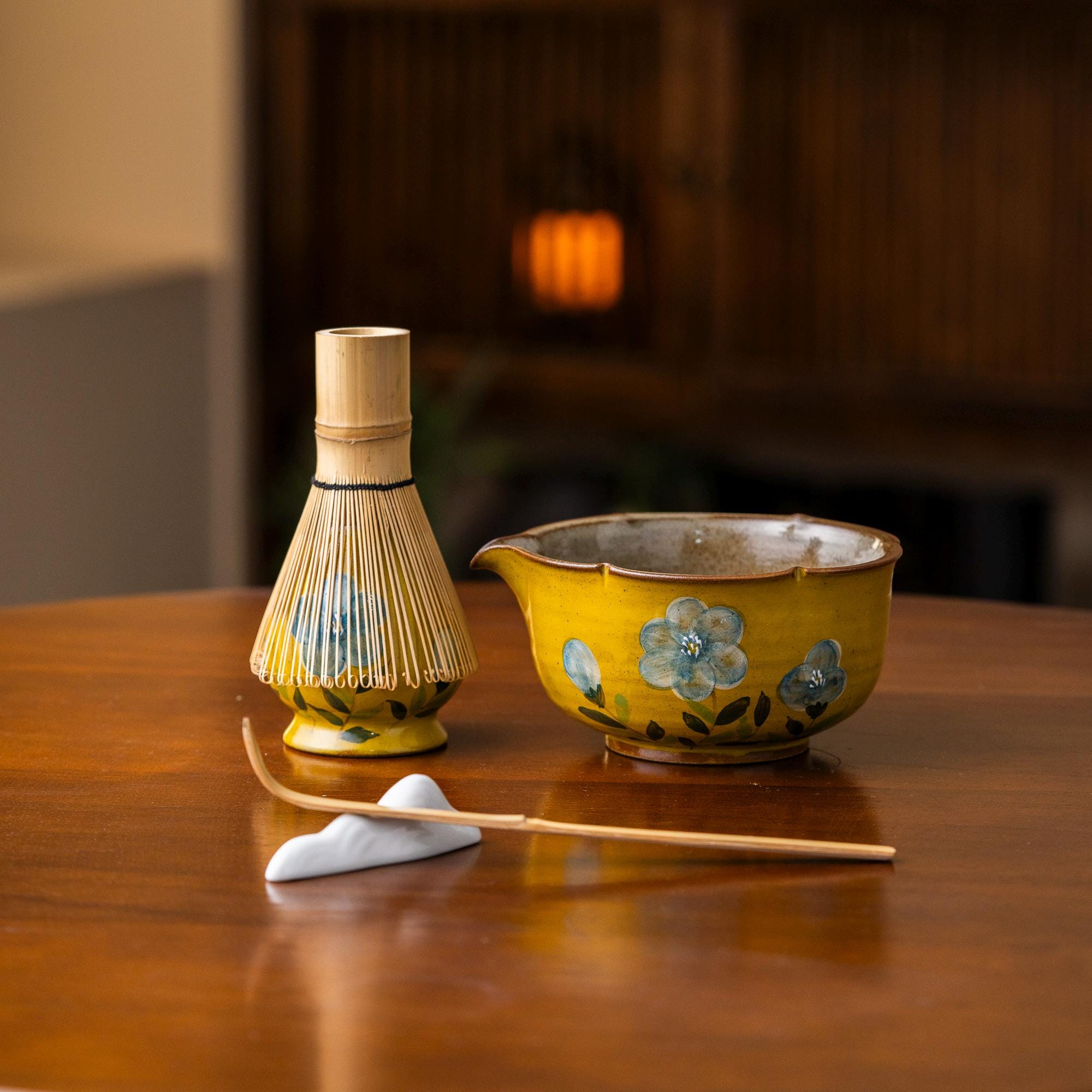 floral-ceramic-matcha-bowl-set-600ml-gift-kit-04 Floral Ceramic Matcha Bowl Set, 600ml Gift Kit