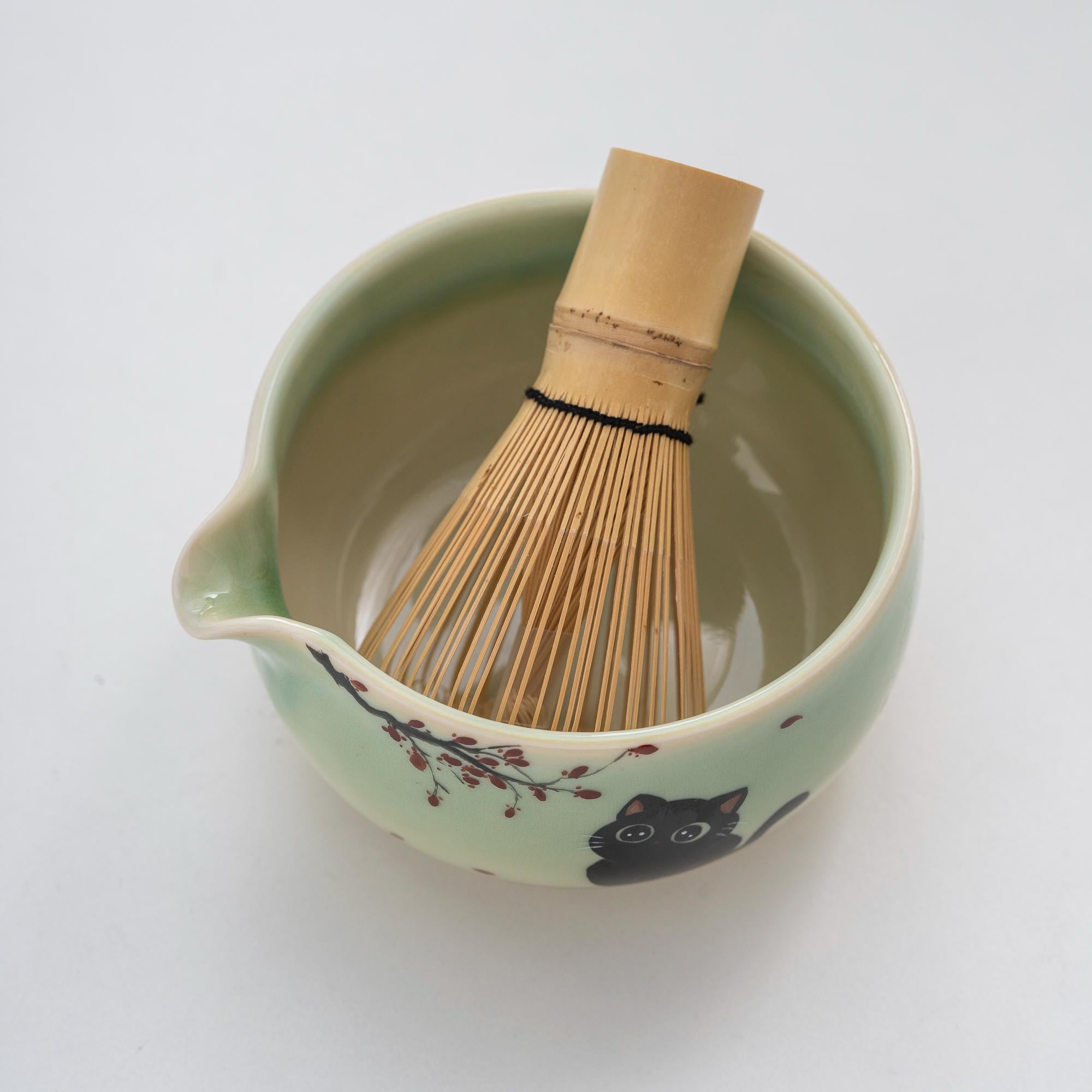 green-cat-hand-painted-ceramic-matcha-bowl-set-with-bamboo-whisk-450ml-starter-kit-06 Green Cat Hand-painted Ceramic Matcha Bowl Set with Bamboo Whisk, 450ml Starter Kit