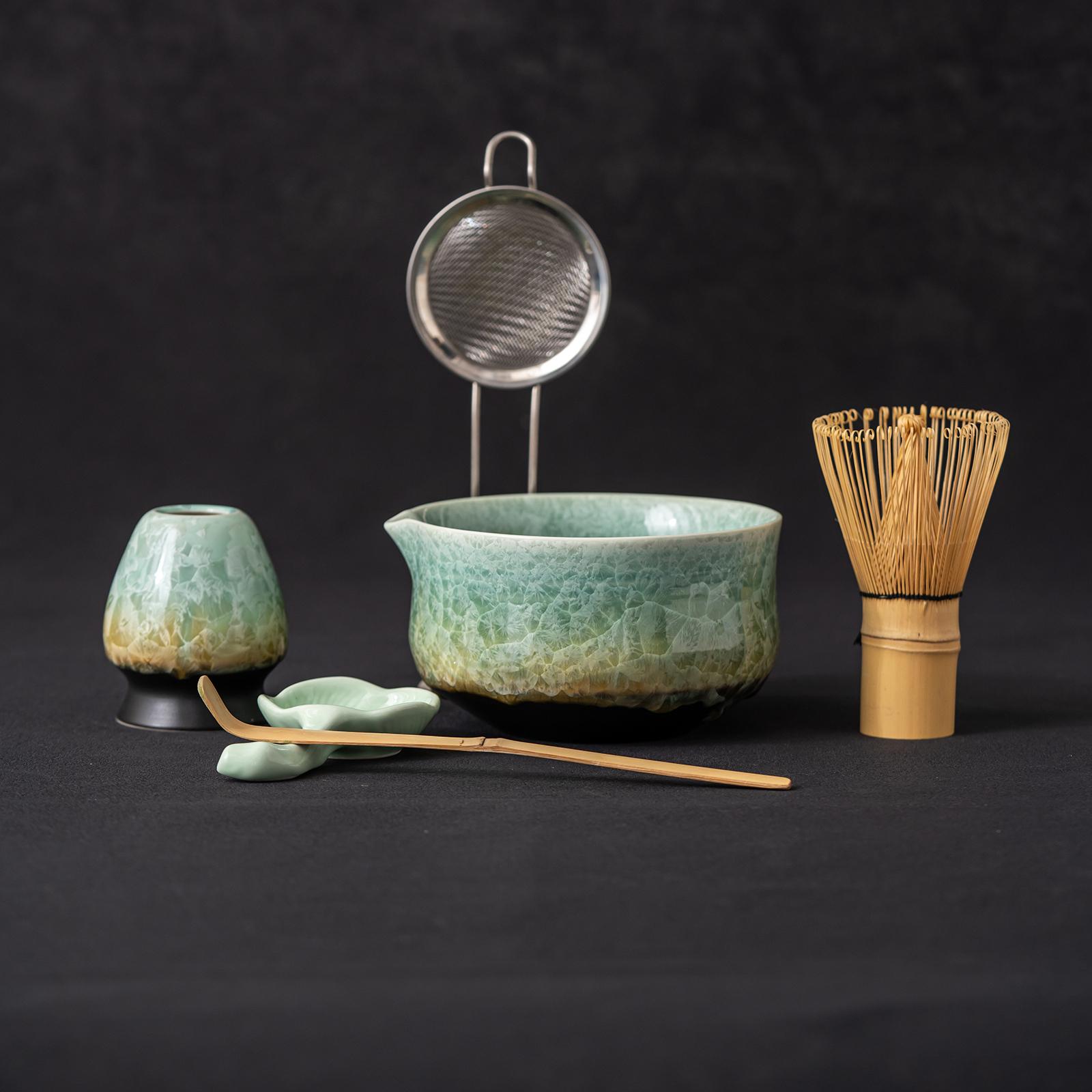 green-ceramic-matcha-bowl-set-with-bamboo-whisk-500ml-starter-kit-02 Green Ceramic Matcha Bowl Set with Bamboo Whisk, 500ml Starter Kit