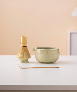Green Ceramic Matcha Bowl Set with Spout, Bamboo Whisk & Holder, 450ml Starter Kit