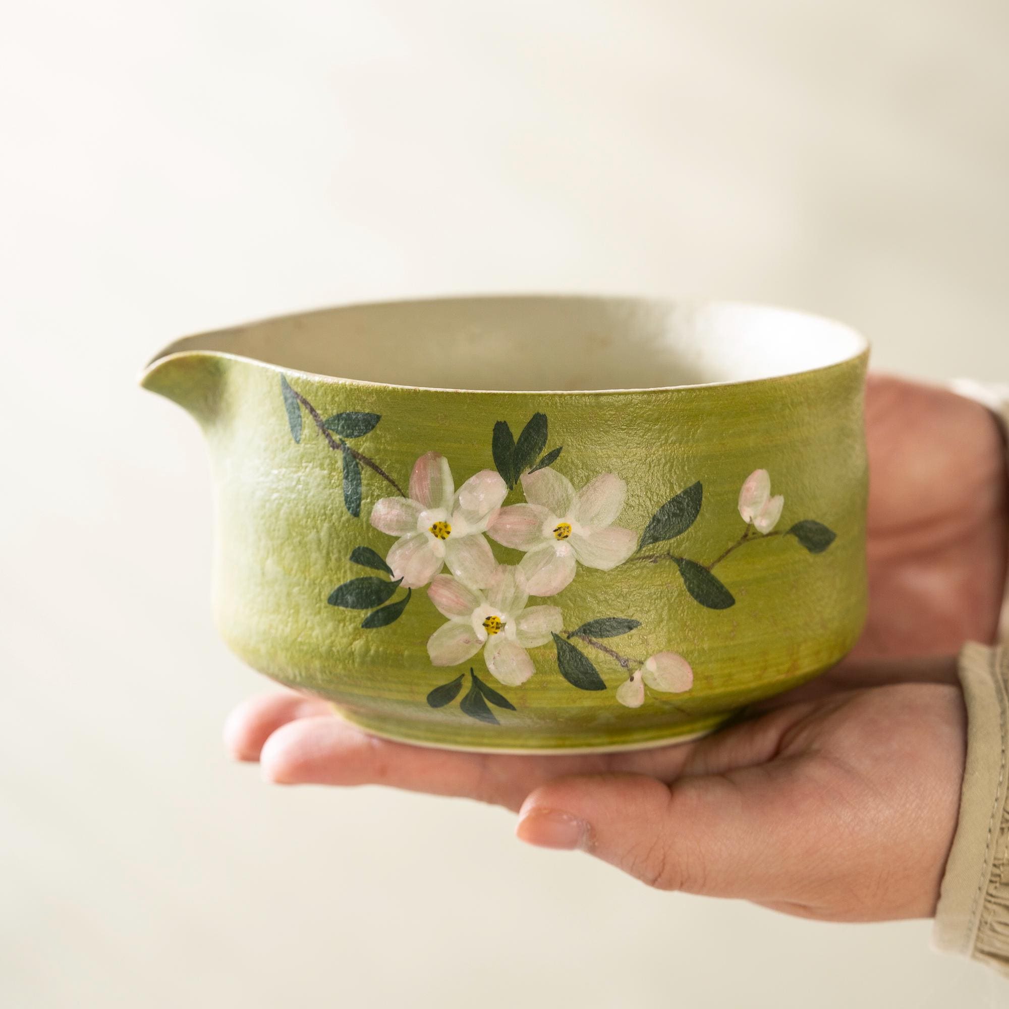green-floral-hand-painted-ceramic-matcha-bowl-set-500ml-starter-kit-06 Green Floral Hand-painted Ceramic Matcha Bowl Set, 500ml Starter Kit