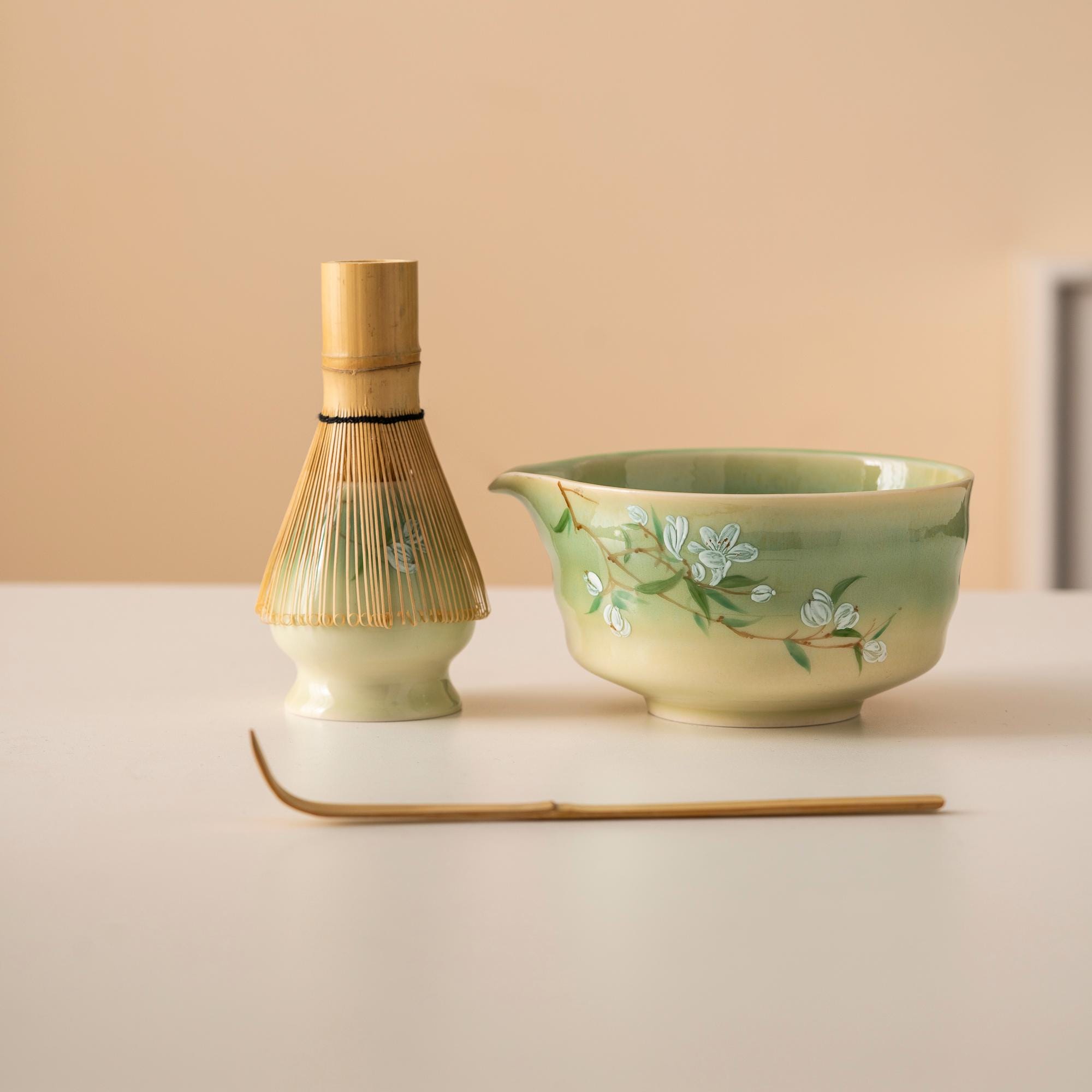 green-floral-hand-painted-ceramic-matcha-bowl-set-with-bamboo-whisk-and-holder-450ml-starter-kit-01 Green Floral Hand-painted Ceramic Matcha Bowl Set with Bamboo Whisk & Holder, 450ml Starter Kit