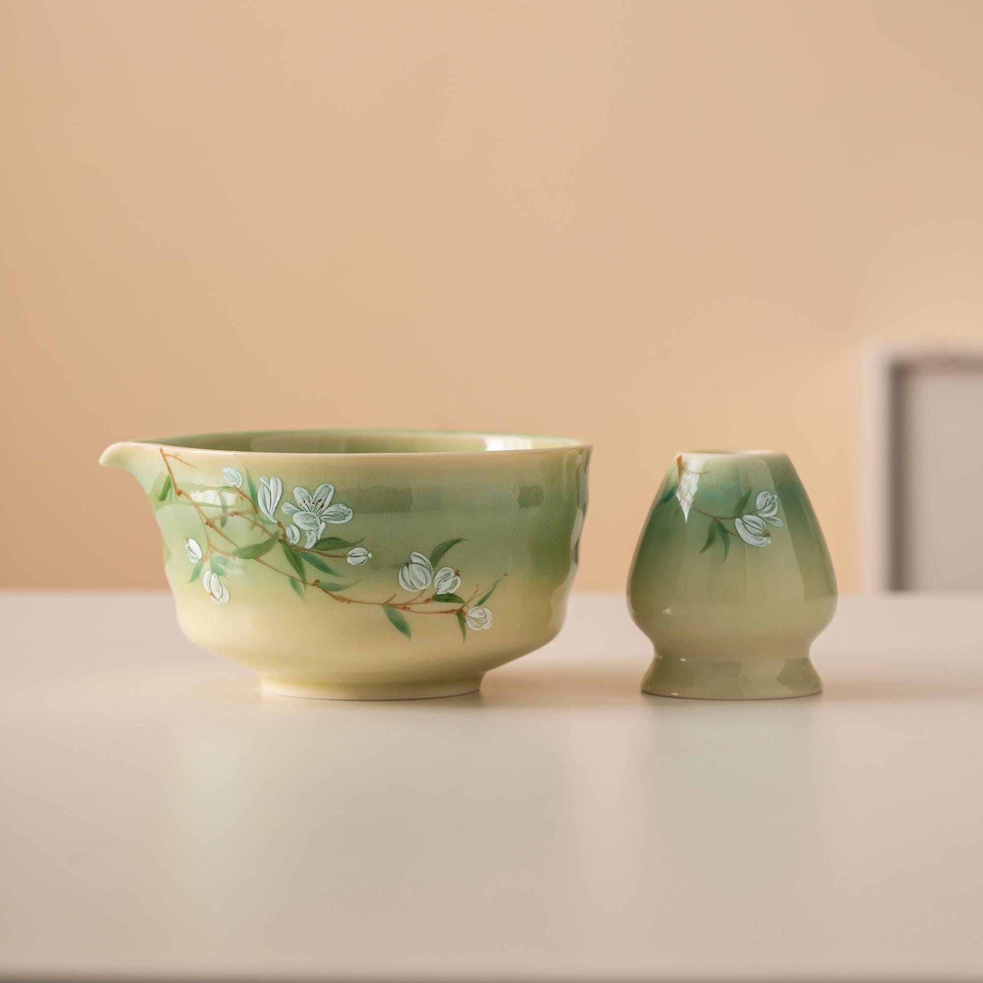 green-floral-hand-painted-ceramic-matcha-bowl-set-with-bamboo-whisk-and-holder-450ml-starter-kit-02 Green Floral Hand-painted Ceramic Matcha Bowl Set with Bamboo Whisk & Holder, 450ml Starter Kit