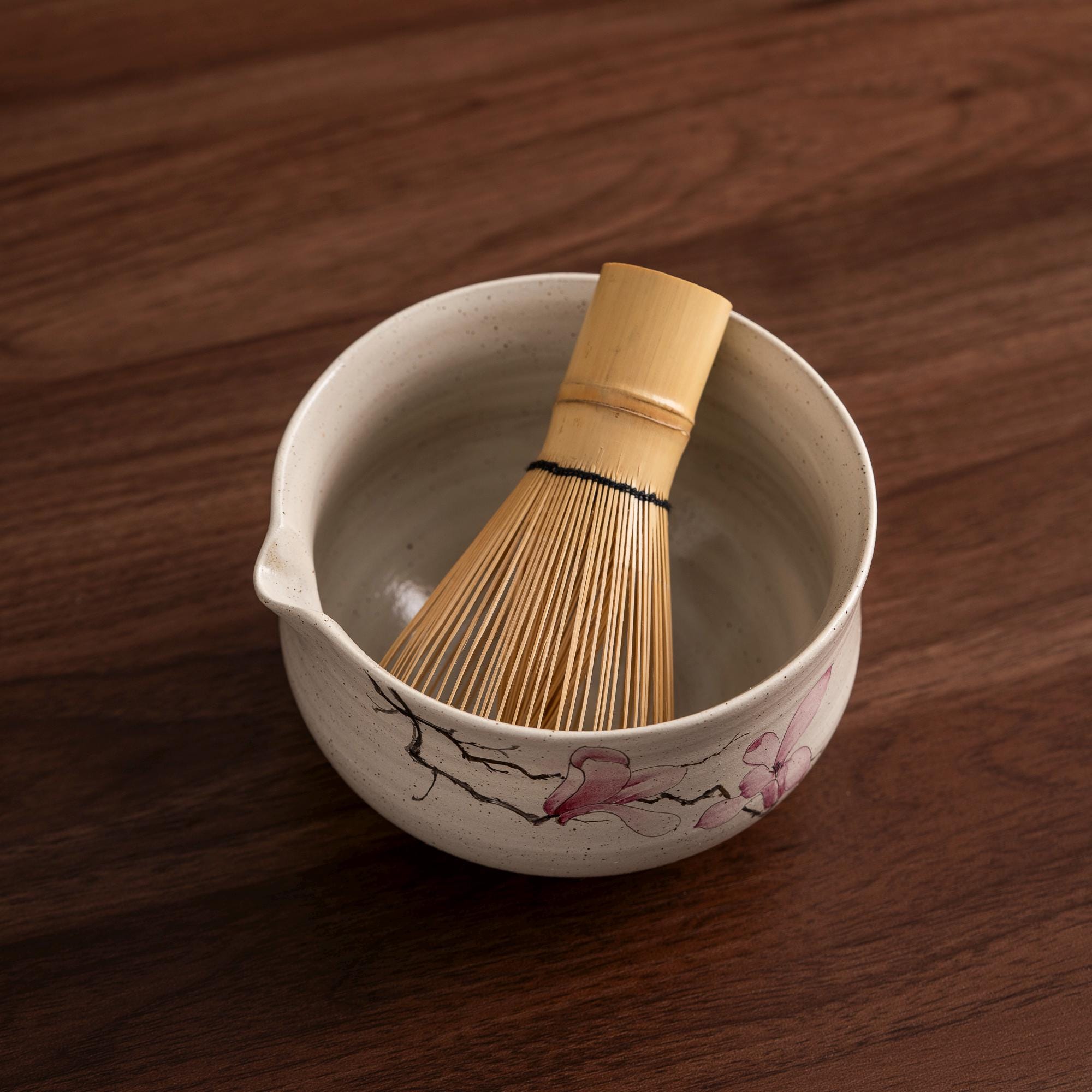 hand-painted-ceramic-matcha-bowl-set-with-bamboo-whisk-450ml-starter-kit-06 Hand-painted Ceramic Matcha Bowl Set with Bamboo Whisk, 450ml Starter Kit
