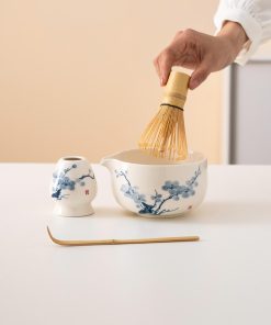 Hand-painted Ceramic Matcha Bowl Set with Spout, Bamboo Whisk & Holder, 450ml Gift Kit