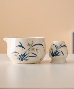 Hand-painted Ceramic Matcha Bowl Set with Spout, Bamboo Whisk & Holder, 450ml Starter Kit