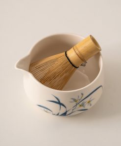 Hand-painted Ceramic Matcha Bowl Set with Spout, Bamboo Whisk & Holder, 450ml Starter Kit