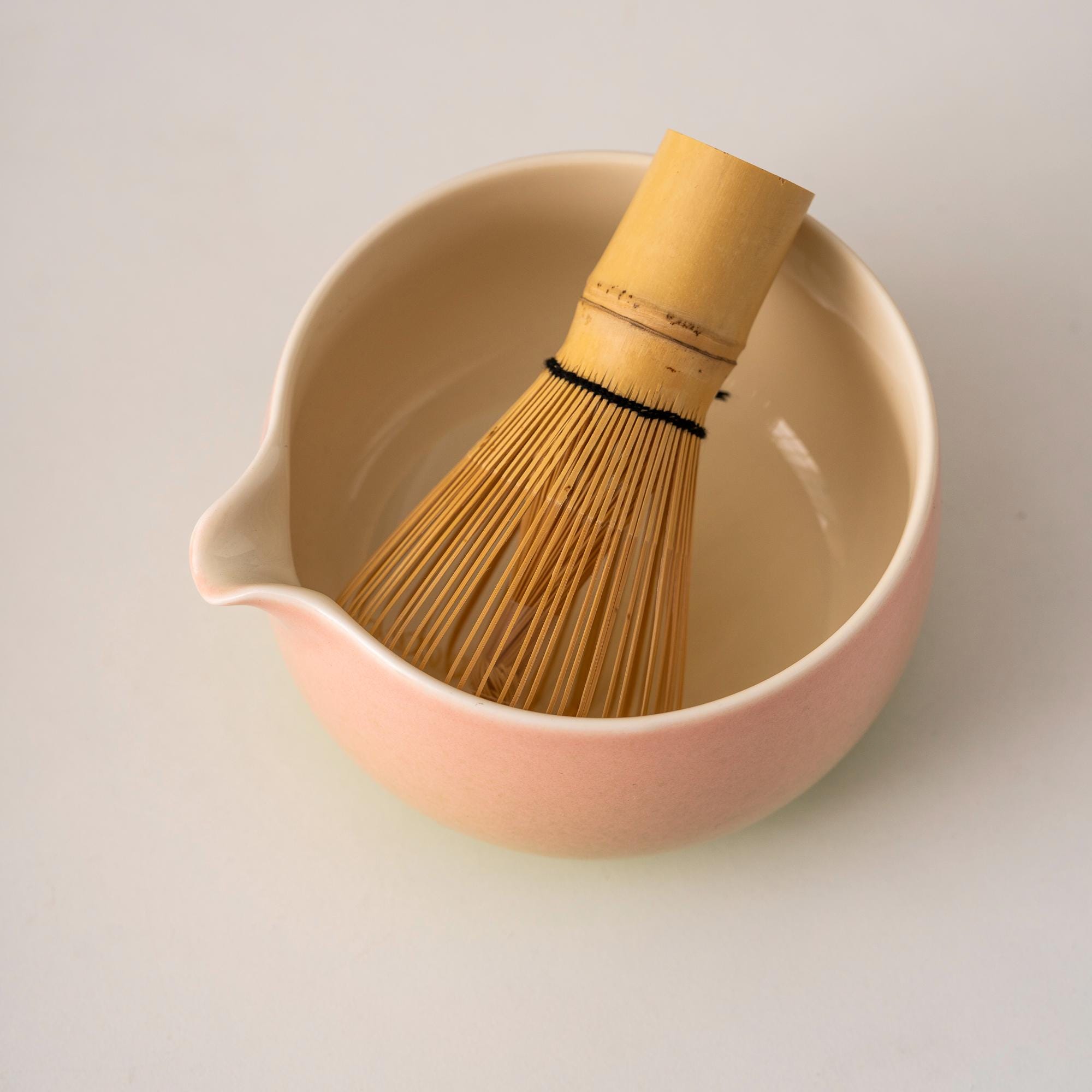 pink-ceramic-matcha-bowl-set-with-spout-bamboo-whisk-and-holder-450ml-gift-kit-06 Pink Ceramic Matcha Bowl Set with Spout, Bamboo Whisk & Holder, 450ml Gift Kit
