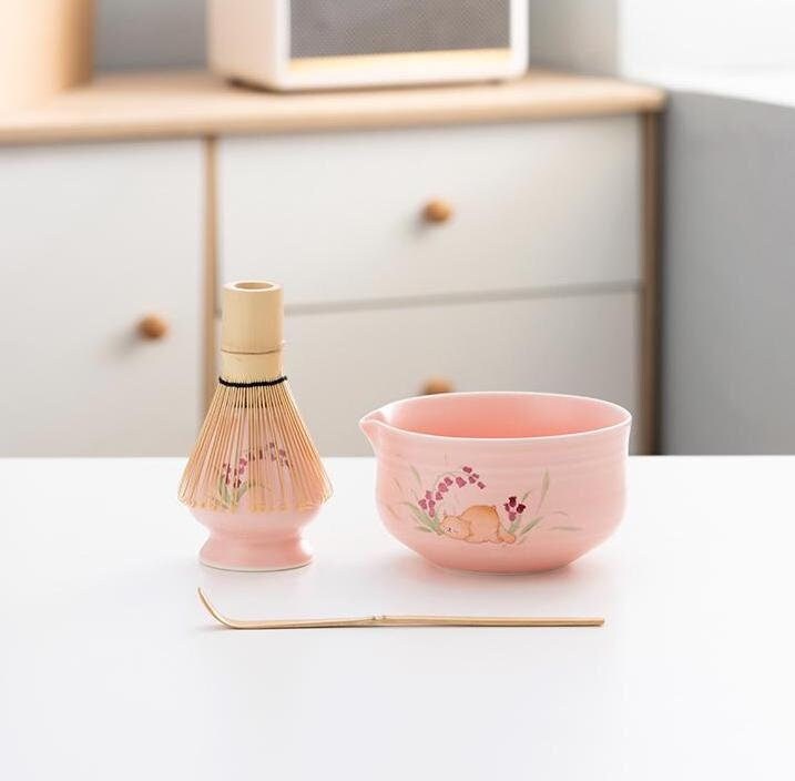 pink-floral-hand-painted-ceramic-matcha-bowl-set-450ml-starter-kit-02 Pink Floral Hand-painted Ceramic Matcha Bowl Set, 450ml Starter Kit