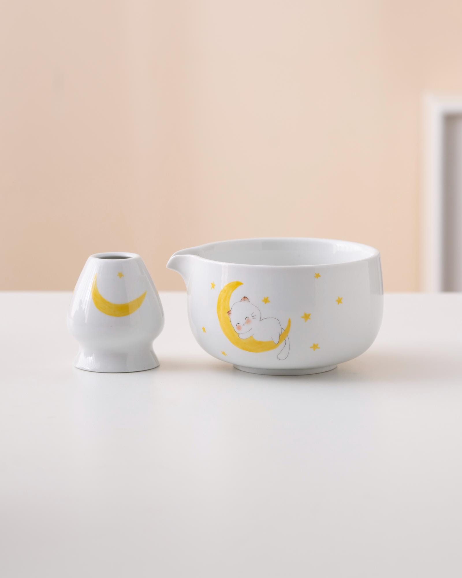 white-cat-hand-painted-ceramic-matcha-bowl-set-with-bamboo-whisk-and-holder-450ml-starter-kit-02 White Cat Hand-painted Ceramic Matcha Bowl Set with Bamboo Whisk & Holder, 450ml Starter Kit
