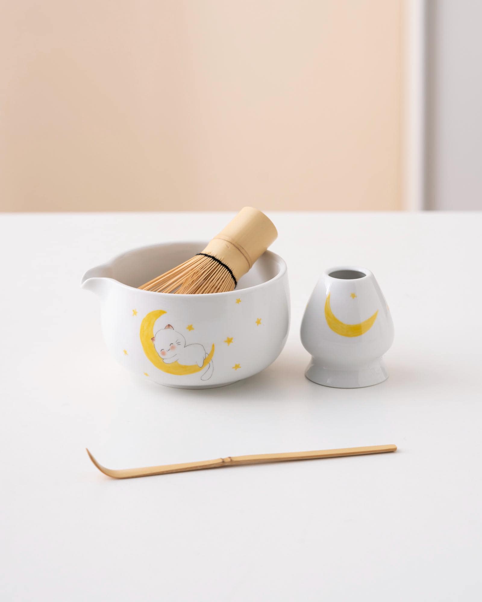 white-cat-hand-painted-ceramic-matcha-bowl-set-with-bamboo-whisk-and-holder-450ml-starter-kit-06 White Cat Hand-painted Ceramic Matcha Bowl Set with Bamboo Whisk & Holder, 450ml Starter Kit