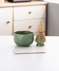 White Floral Ceramic Matcha Bowl Set with Bamboo Whisk & Holder, 500ml Starter Kit