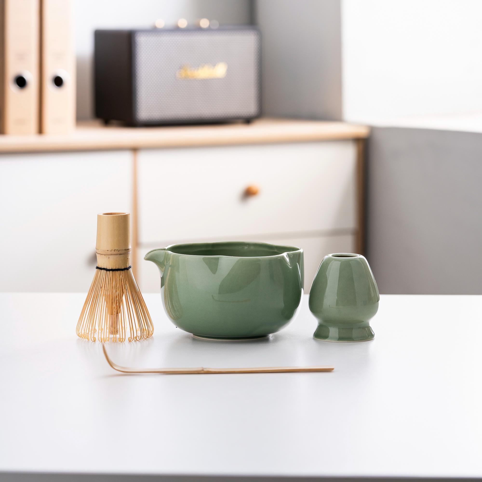 white-floral-ceramic-matcha-bowl-set-with-bamboo-whisk-and-holder-500ml-starter-kit-05 White Floral Ceramic Matcha Bowl Set with Bamboo Whisk & Holder, 500ml Starter Kit
