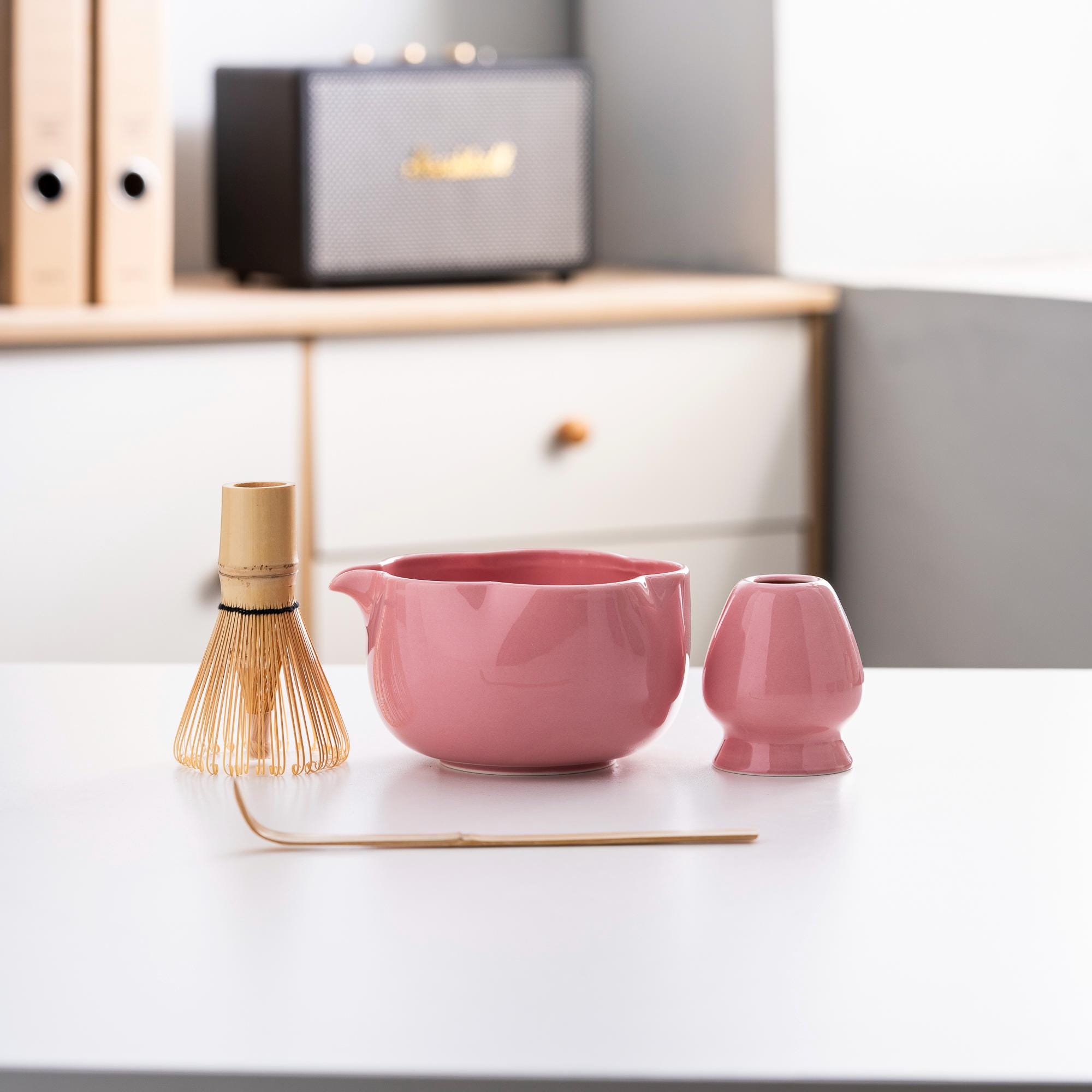 white-floral-ceramic-matcha-bowl-set-with-bamboo-whisk-and-holder-500ml-starter-kit-06 White Floral Ceramic Matcha Bowl Set with Bamboo Whisk & Holder, 500ml Starter Kit