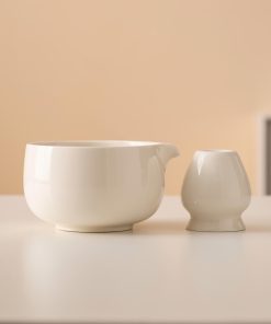 White Strawberry Hand-painted Ceramic Matcha Bowl Set with Spout, Bamboo Whisk & Holder, 450ml Gift Kit